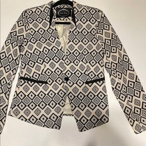 Love Tree Black and Crème color Geometric Western style Blazer Y2K Size Small
